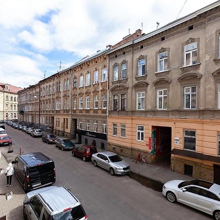 Apartment On Tamanska - Вулиця Дарії Гусяк Lviv Exterior foto