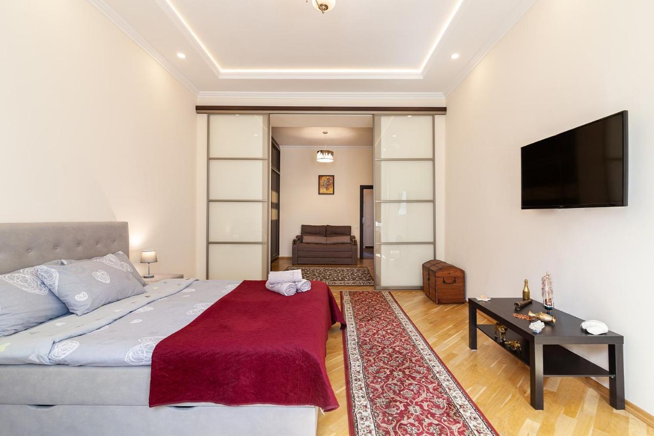 Apartment On Tamanska - Вулиця Дарії Гусяк Lviv Exterior foto