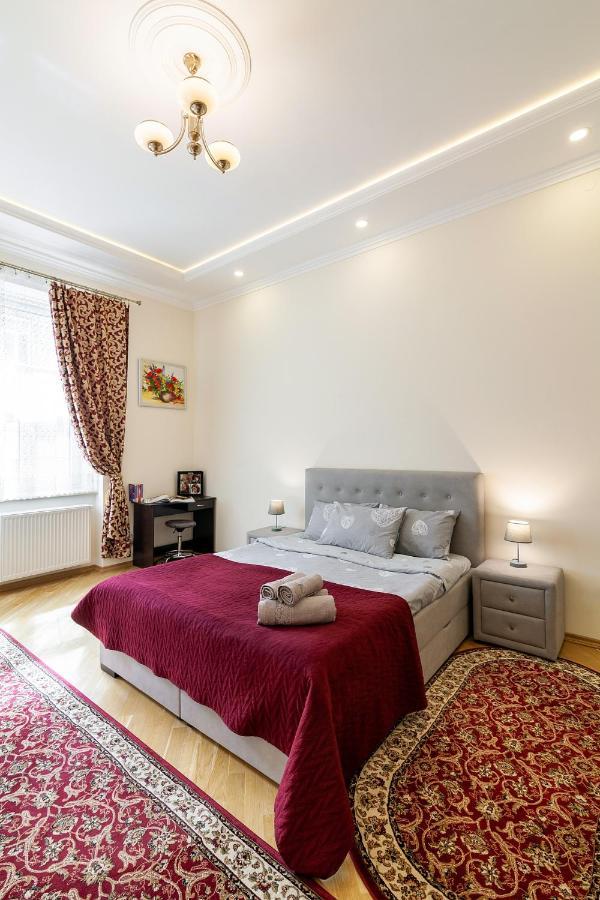 Apartment On Tamanska - Вулиця Дарії Гусяк Lviv Exterior foto